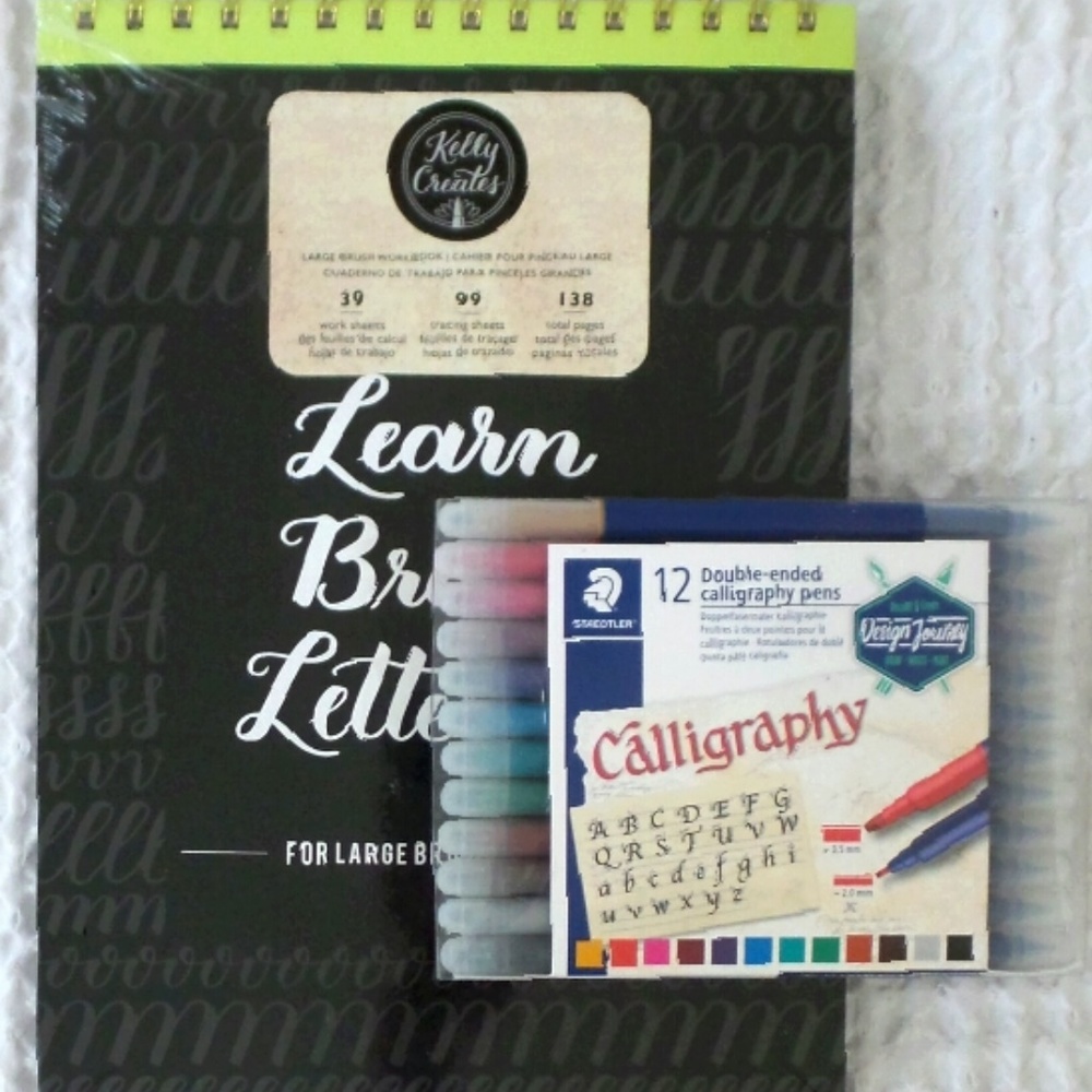 Kelly Creates WORKBOOK Large Brush 138 Page + Pens